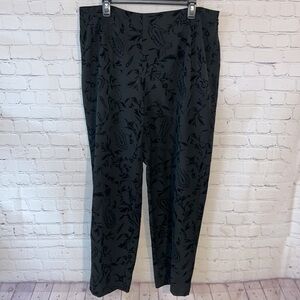 TALBOTS Woman stretch dressy black pant Like new Side zipper Part elastic waist